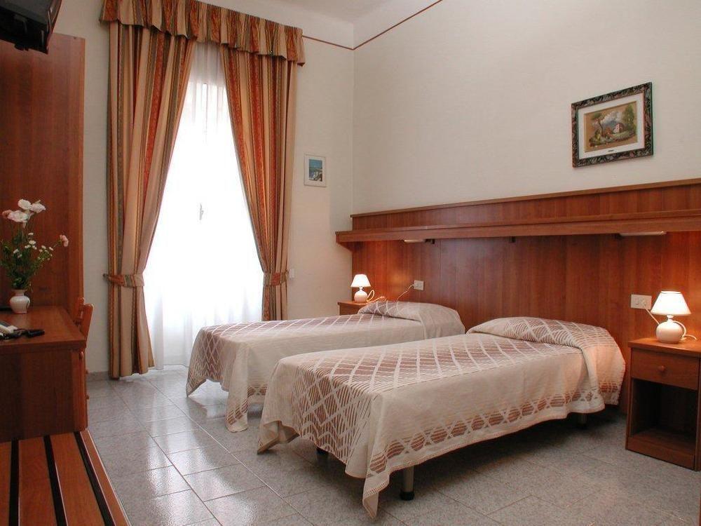 Hotel Altavilla 9 Ρώμη Εξωτερικό φωτογραφία